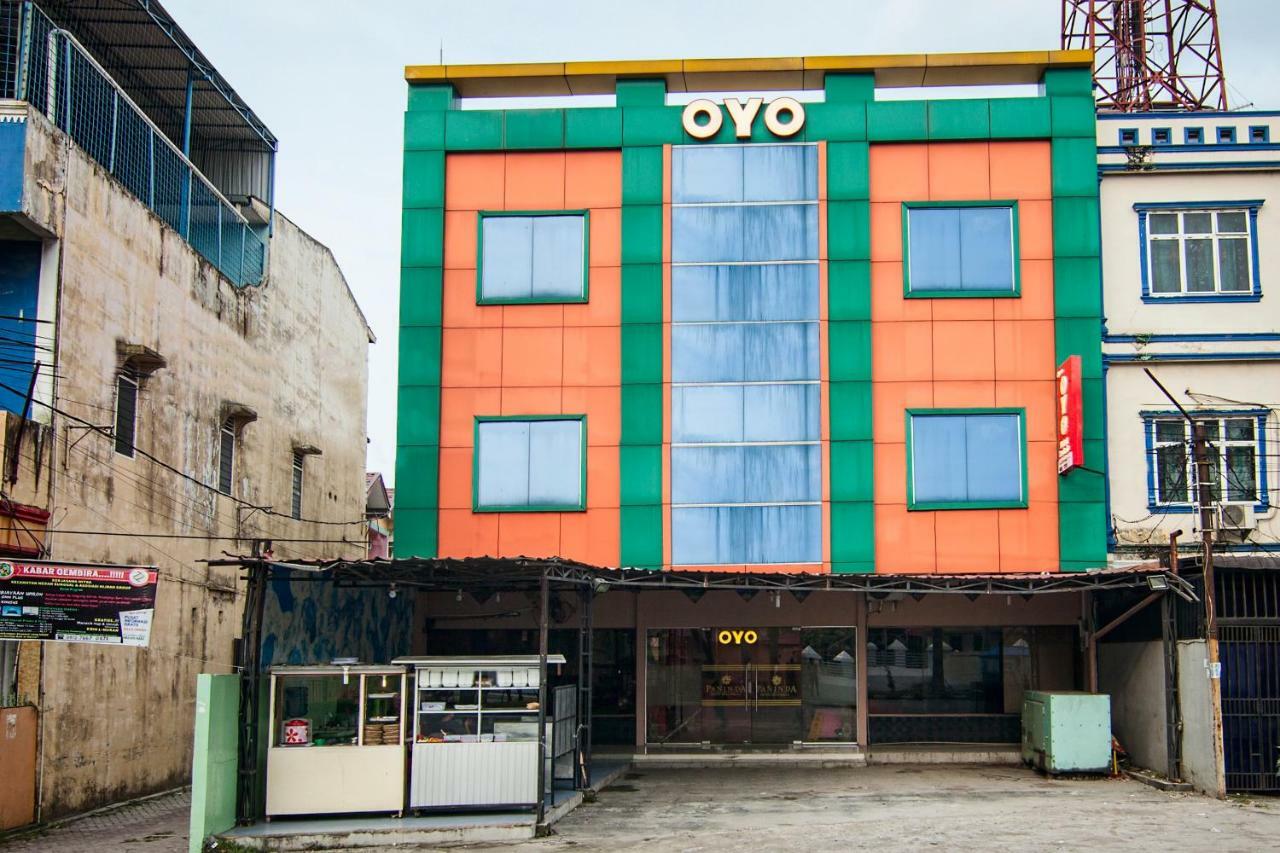 Oyo 529 Hotel Paninda Медан Екстериор снимка